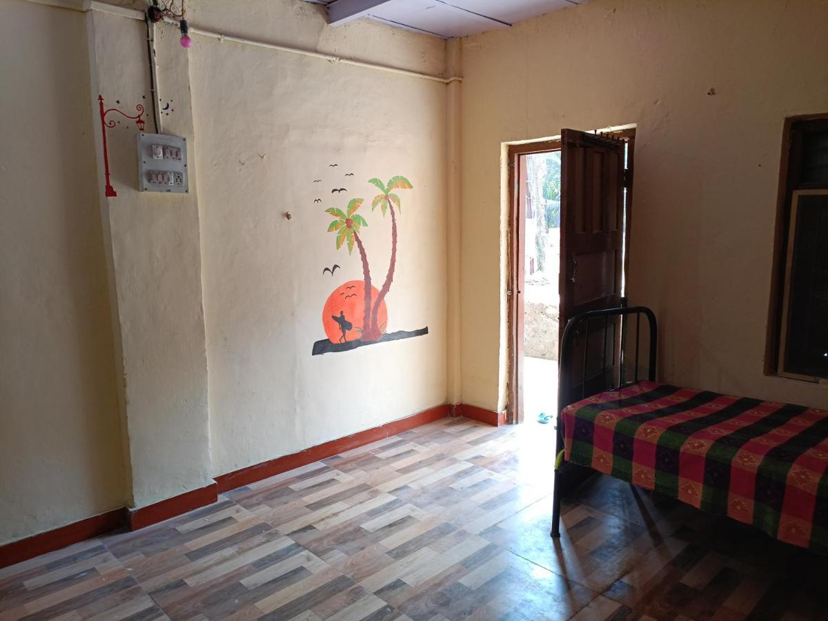 Parvati Niwas Homestay -Nearby Revdanda Beach & Fort - Wifi Available آليباغ المظهر الخارجي الصورة